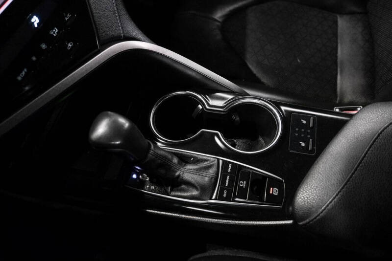 2020 Toyota Camry XSE