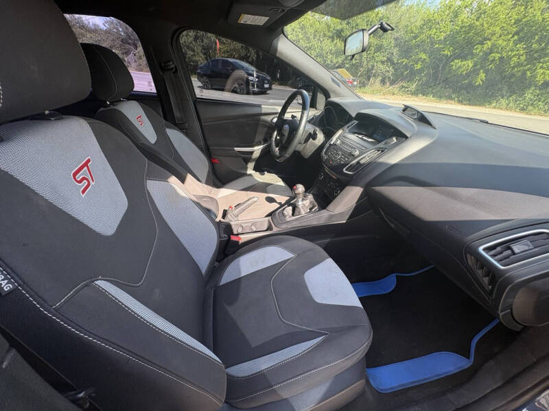 2018 Ford Focus ST