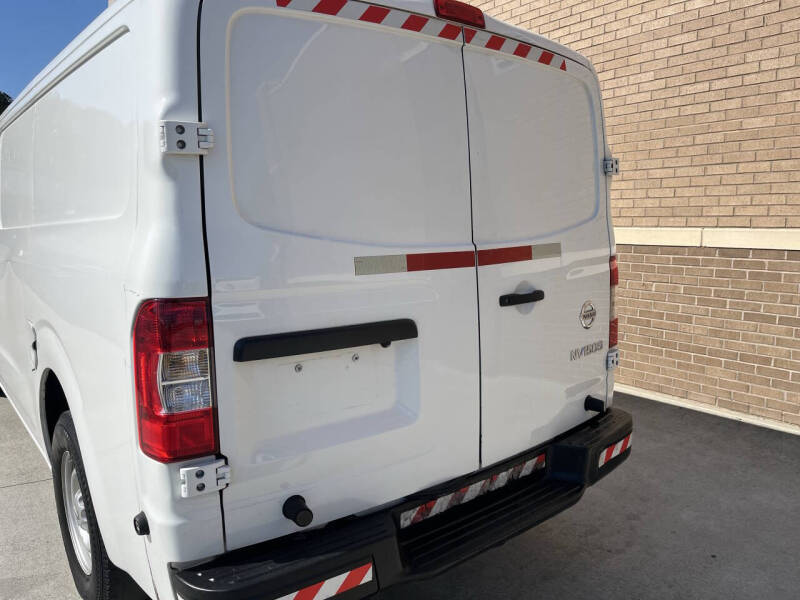 2016 Nissan NV 1500 SV