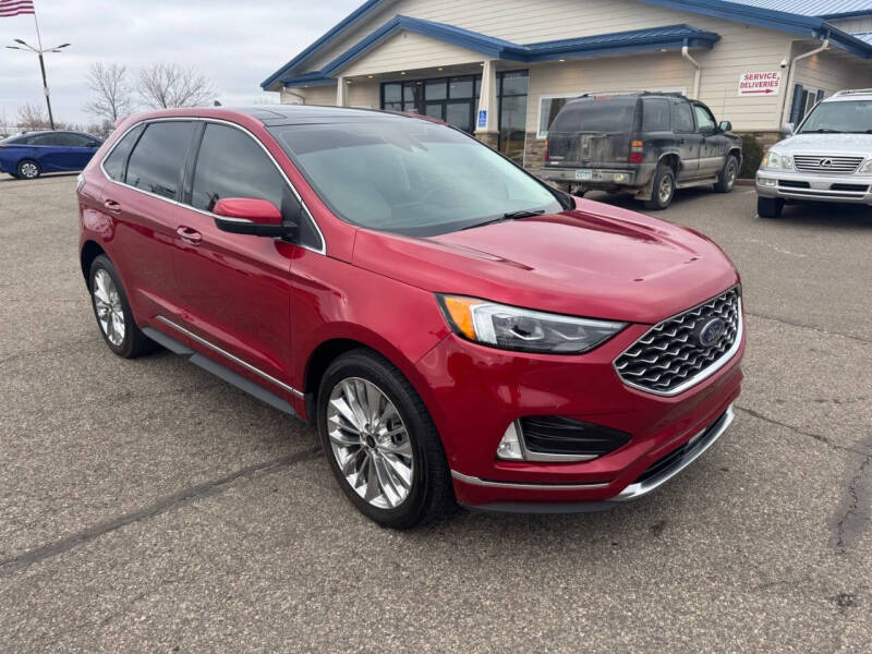 2022 Ford Edge Titanium photo 4