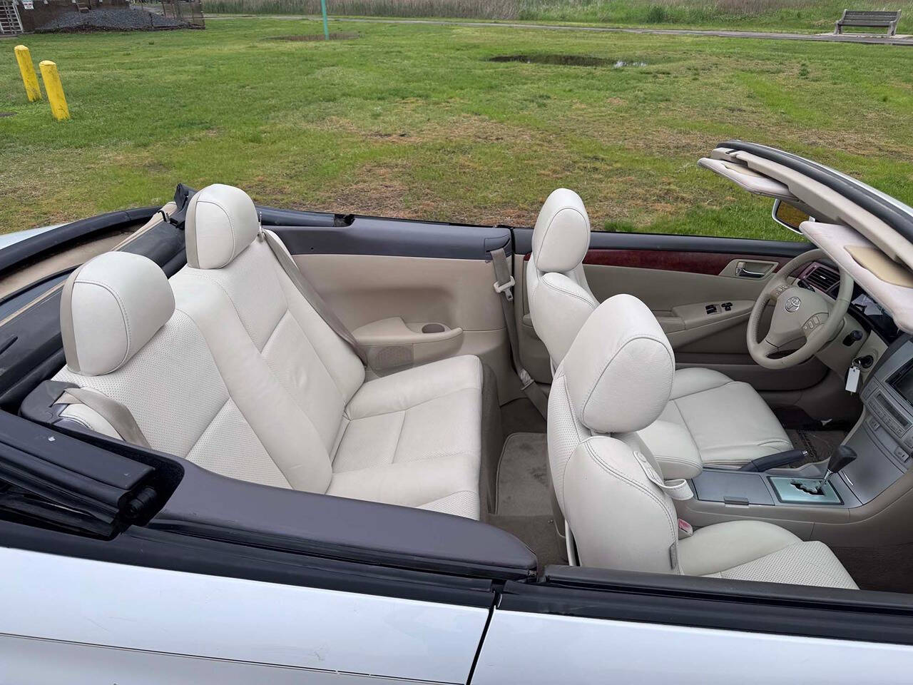 2006 Toyota Camry Solara 23