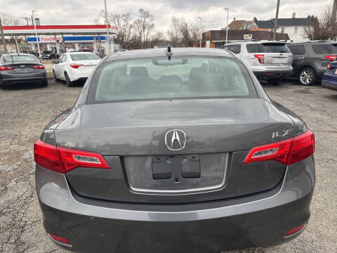 2013 Acura ILX 2.0L w/Tech