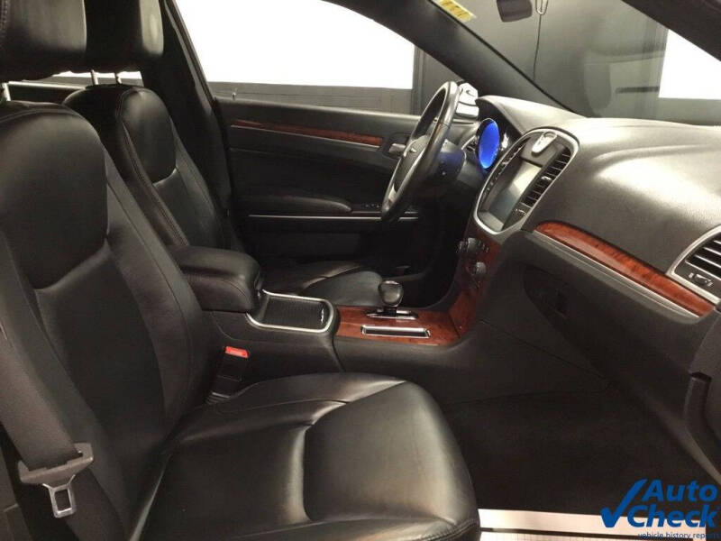 2013 Chrysler 300