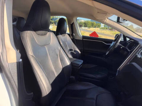 2014 Tesla Model S