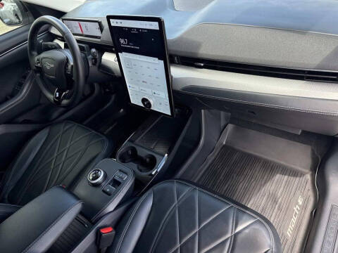 2023 Ford Mustang Mach-E Select