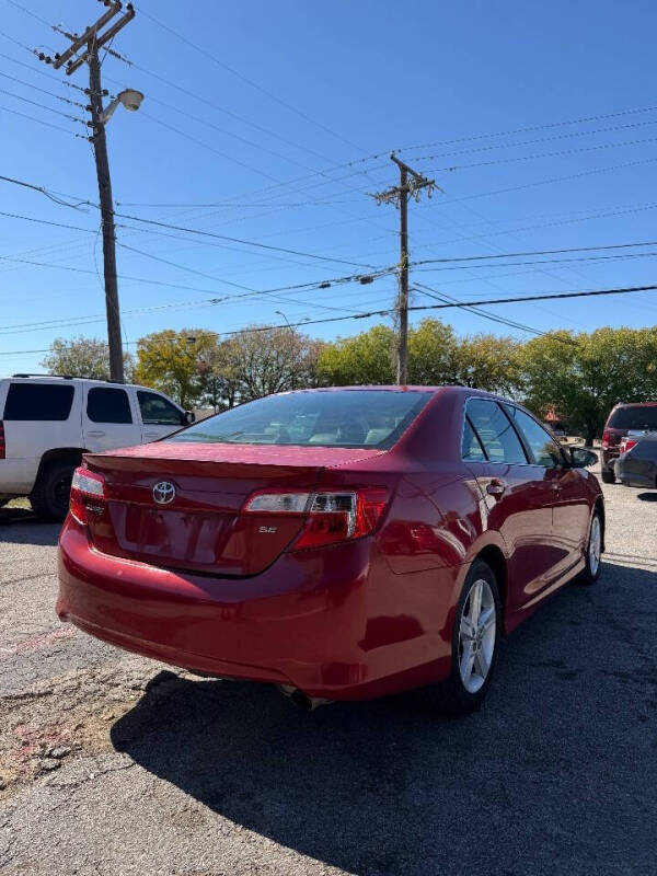 2014 Toyota Camry SE