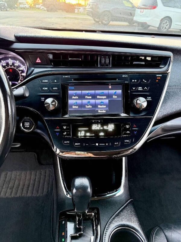 2017 Toyota Avalon XLE