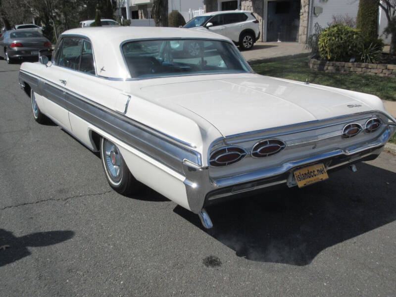 1962 Oldsmobile Starfire 88
