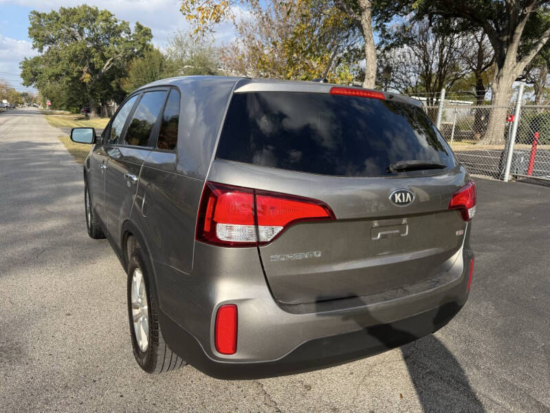 2015 Kia Sorento LX