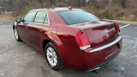 2016 Chrysler 300 Limited