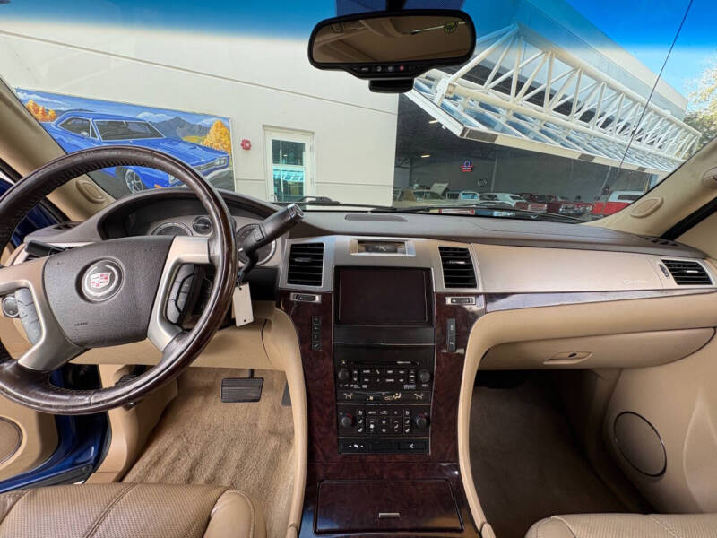 2013 Cadillac Escalade EXT Premium