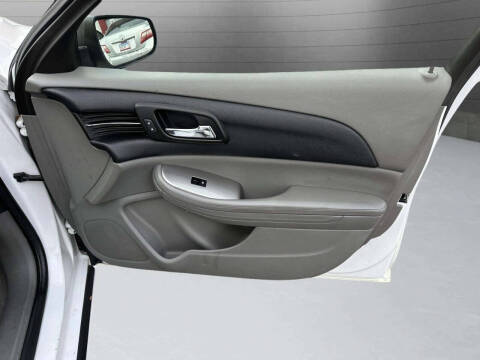 2015 Chevrolet Malibu LS