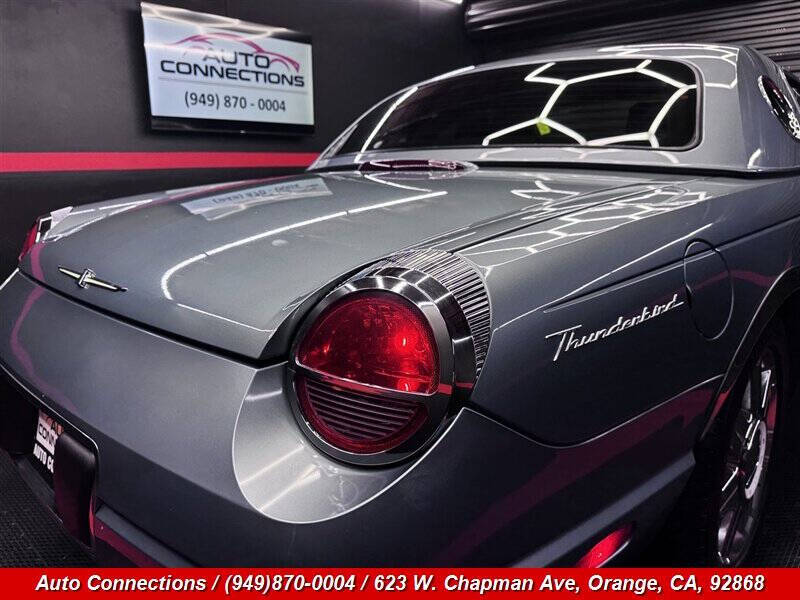 2005 Ford Thunderbird Deluxe
