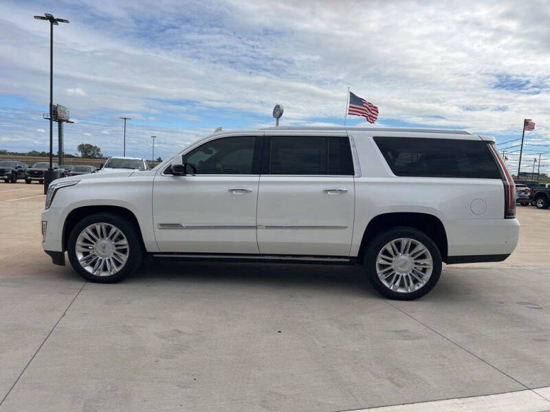 2017 Cadillac Escalade ESV Platinum