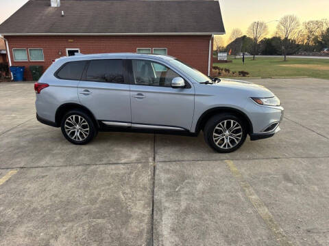2017 Mitsubishi Outlander SE