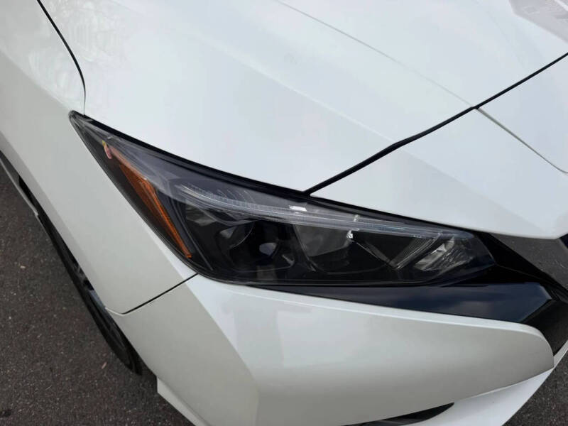 2022 Nissan LEAF SV