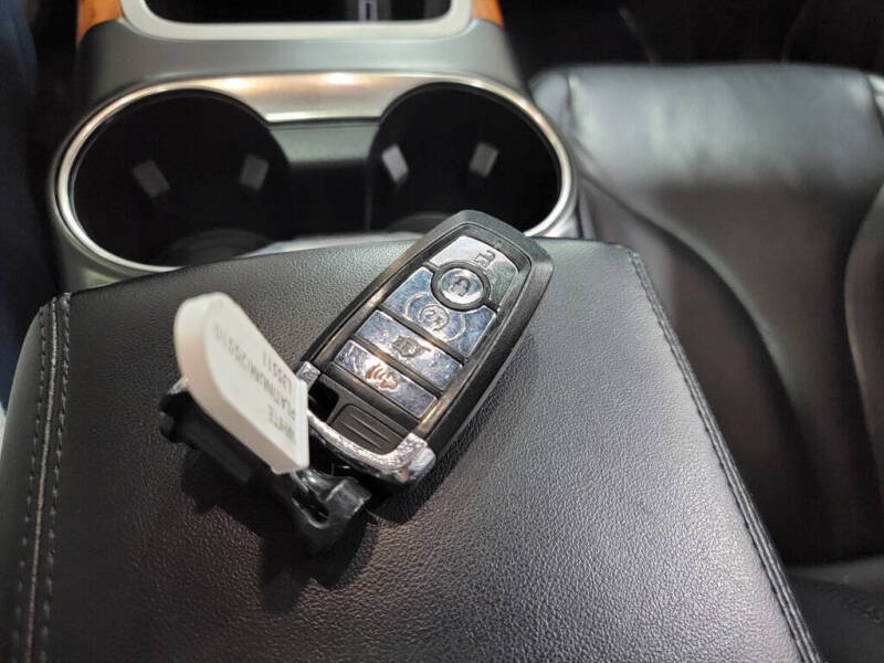 2020 Lincoln Nautilus Reserve