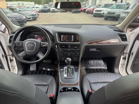 2011 Audi Q5 3.2 quattro Premium Plus