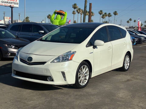 2012 Toyota Prius v Two