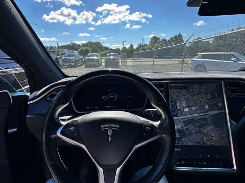 2017 Tesla Model X 75D