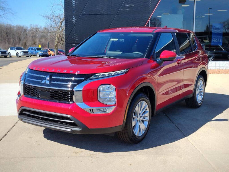 2026 Mitsubishi Outlander ES
