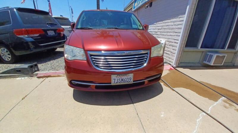 2014 Chrysler Town and Country Touring