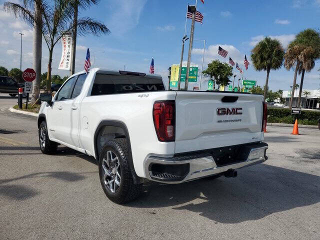 2023 GMC Sierra 1500 SLE
