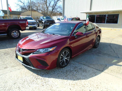 2018 Toyota Camry for sale at Campos Trucks & SUVs, Inc. in Houston TX