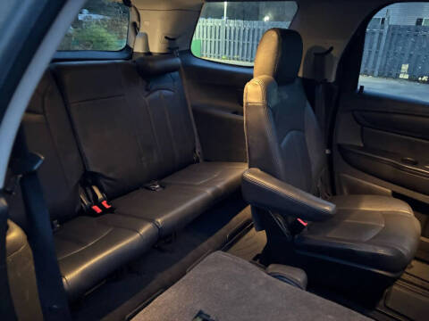 2013 GMC Acadia SLE-2