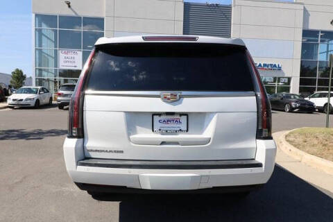 2018 Cadillac Escalade ESV Premium Luxury