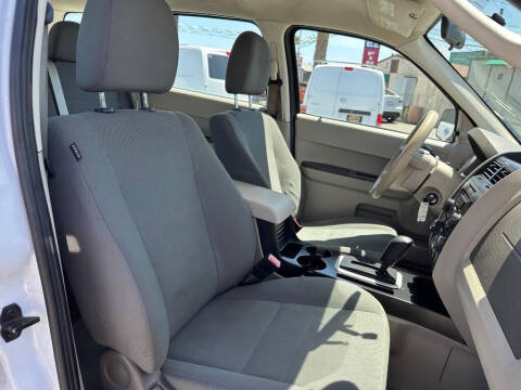 2011 Ford Escape XLS