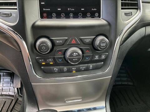 2020 Jeep Grand Cherokee Laredo E
