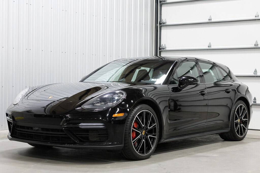 2018 Porsche Panamera 