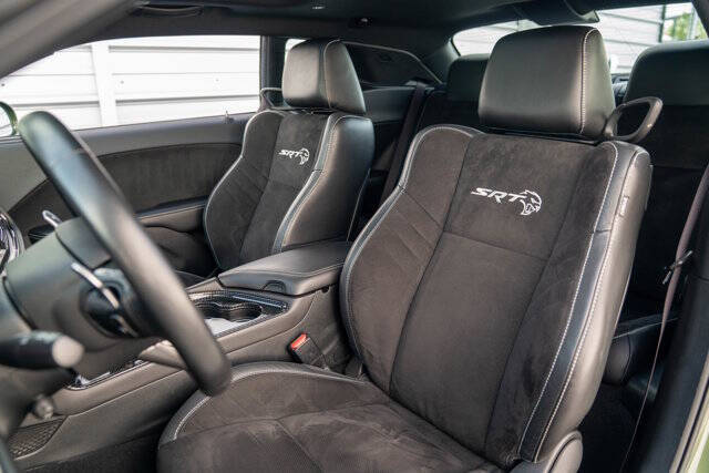 2019 Dodge Challenger 11