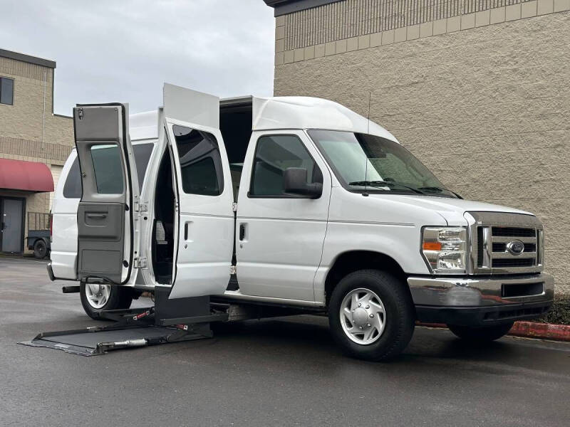 2008 Ford E-Series E-150 XLT