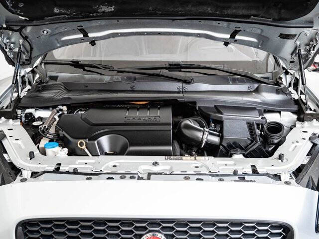 2019 Jaguar E-PACE P300 R-Dynamic SE