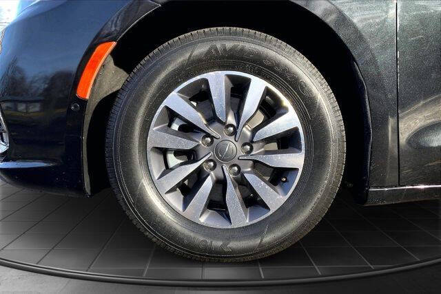 2021 Chrysler Pacifica Hybrid Touring L