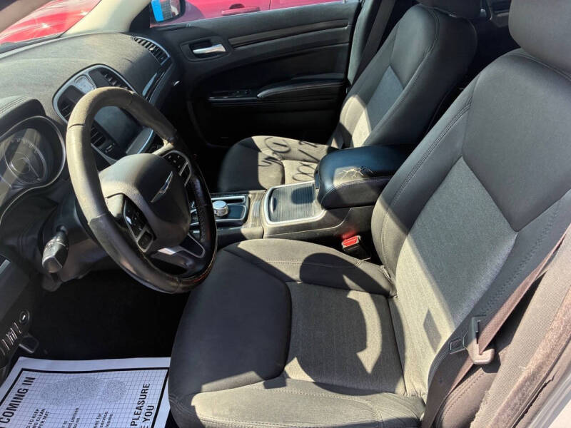 2019 Chrysler 300 Touring