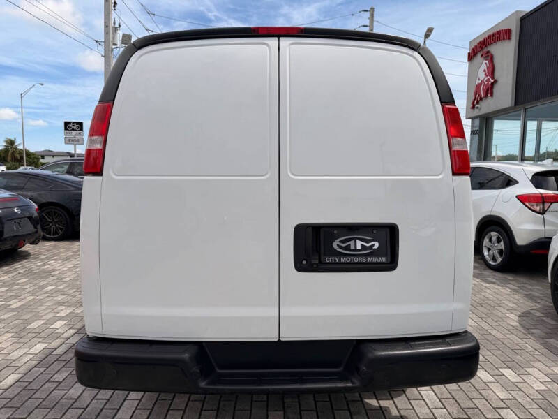 2021 Chevrolet Express 2500