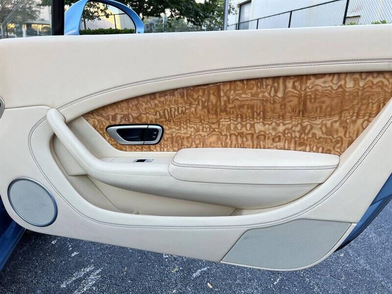 2015 Bentley Continental 19