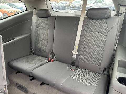 2012 Chevrolet Traverse LS