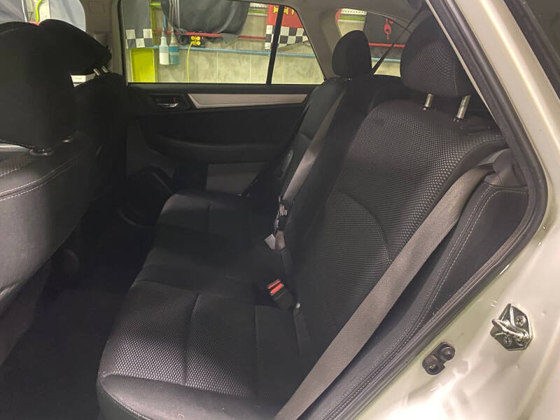 2016 Subaru Outback 2.5i Premium