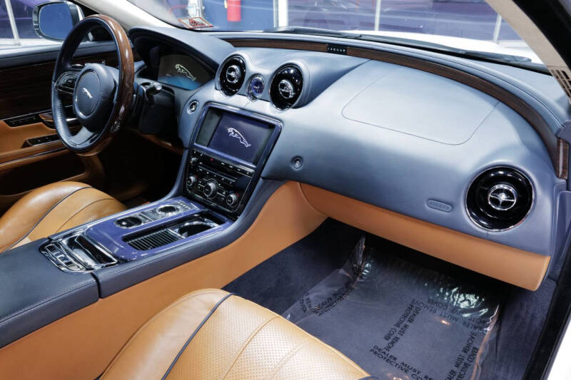 2012 Jaguar XJL Portfolio