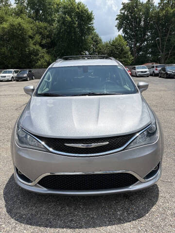 2017 Chrysler Pacifica Touring Plus