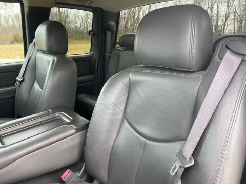 2004 Chevrolet Silverado 2500HD LS