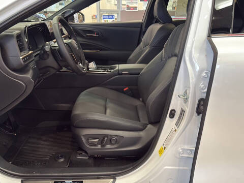 2025 Toyota Crown Signia Limited