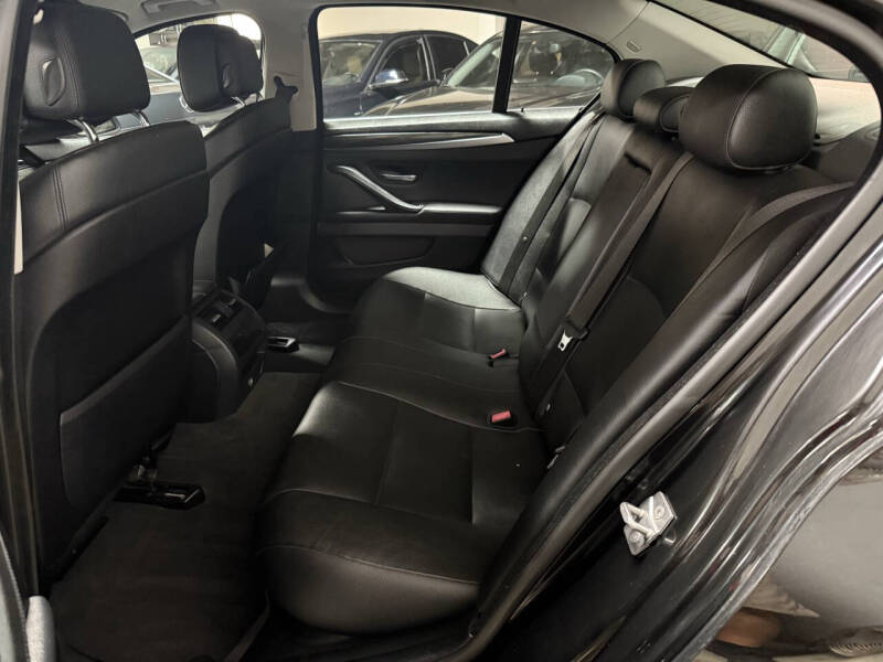 2012 BMW 5 Series 528i