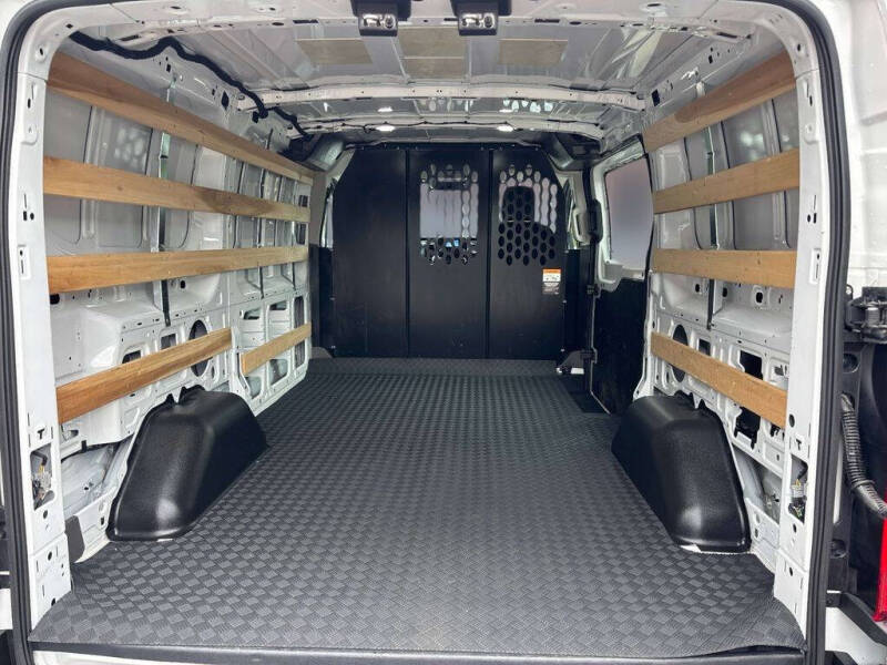 2025 Ford Transit