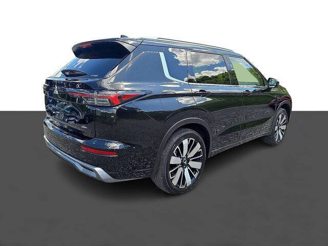 2025 Mitsubishi Outlander SEL