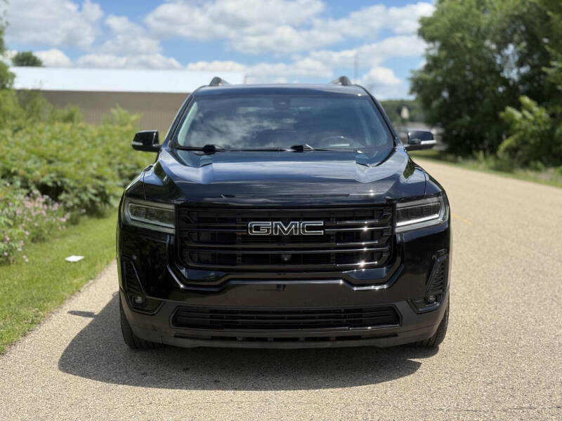 2022 GMC Acadia SLT